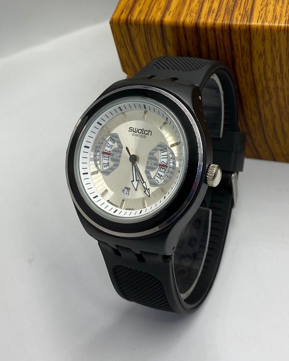 Swatch Chrono Dreamer : Le Classique Moderne pour l'Aventure Quotidienne